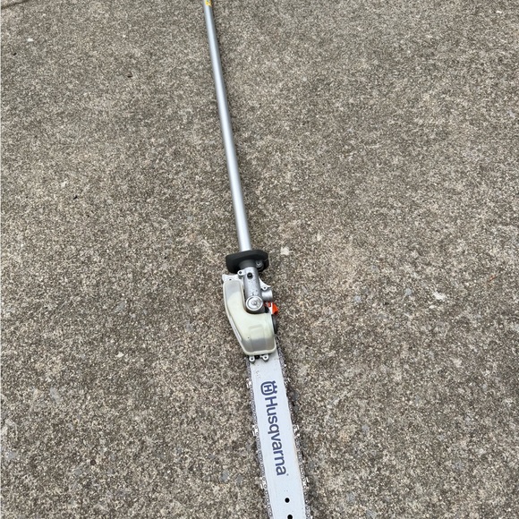 Husqvarna Trimmer Attachment - Picture 5 of 7